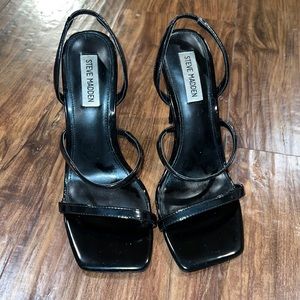 Patent leather Steve Madden single strap heels
